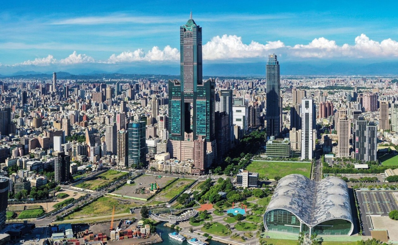 💥 建商狂掃地、預售屋秒殺!2025高雄房市熱到發燙的關鍵原因是?
