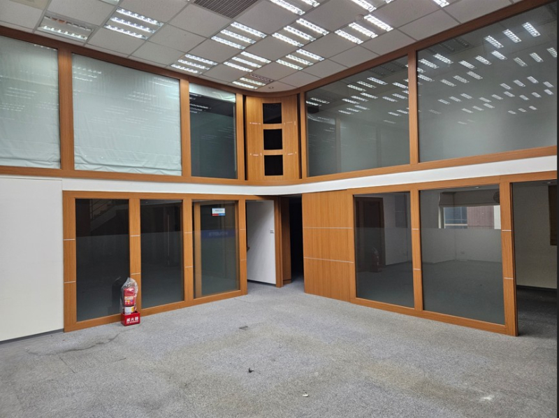 龜山近南崁交流道漂亮廠辦出售，龜山區南美街附近廠辦出售.jpg