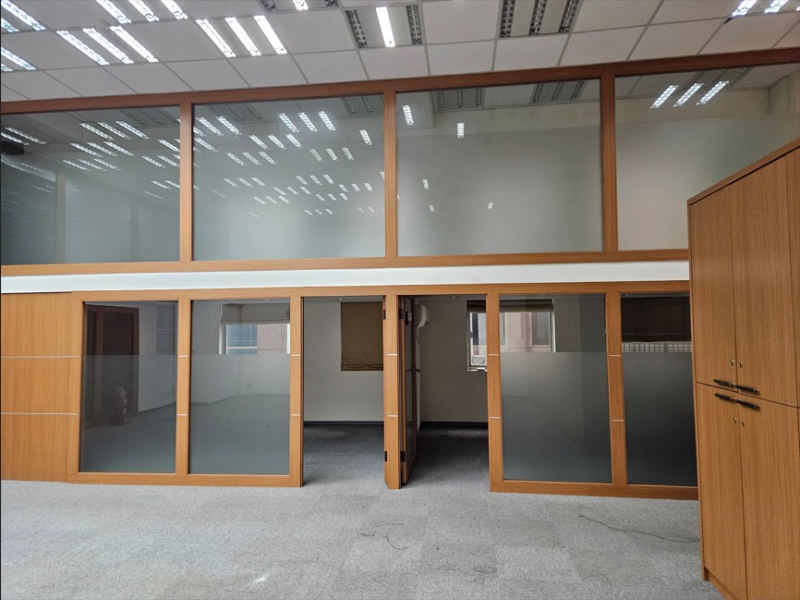 龜山近南崁交流道漂亮廠辦出售，龜山區南美街附近廠辦出售2.jpg
