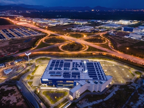 💡從LED小公寓到全球領導品牌|光寶科中和數位大樓如何重塑台灣光電產業