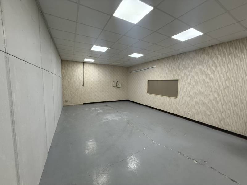 大園長發工業區方正工業廠房出租，大園區環區北路附近廠房出租