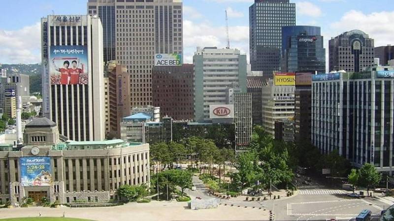 房價高漲危機中!2025房市泡沫前兆全解析,現在該買還是賣?