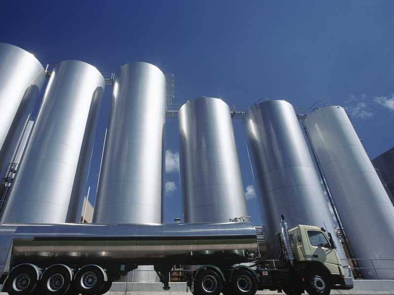 🔩鋼價低迷、中國狂降價，中鋼怎麼還能撐？揭開你沒看到的三大關鍵！