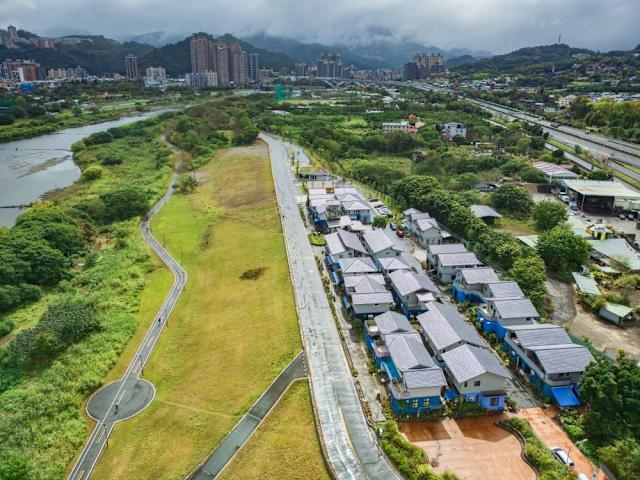 🏞️【新北新店區重磅發展】碧潭大橋北側22.87公頃F單元審議通過,打造宜居新聚落新願景!