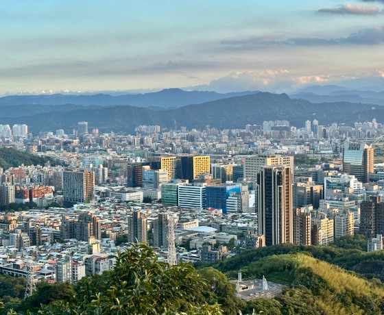 國有地上權標案：台北松山202億 vs 林口2.48億，哪塊地更值得關注？
