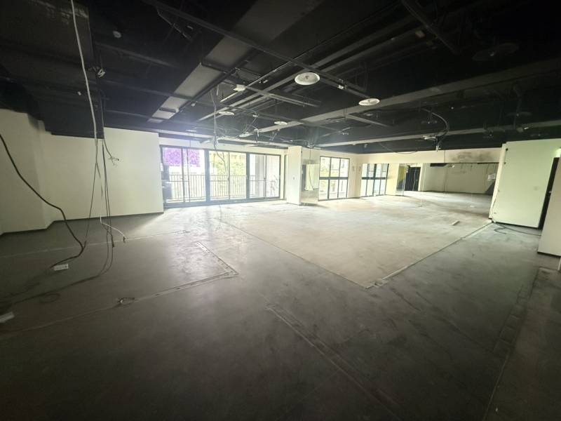 桃園藝文特區G10黃金店面出租，桃園區中正路附近店面出租