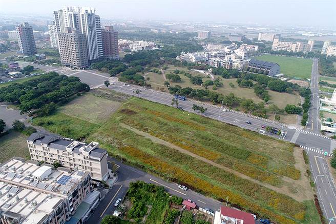 高雄新市鎮2026三大進度：374地上權、390分標、三期365億，從題材到執行一次看