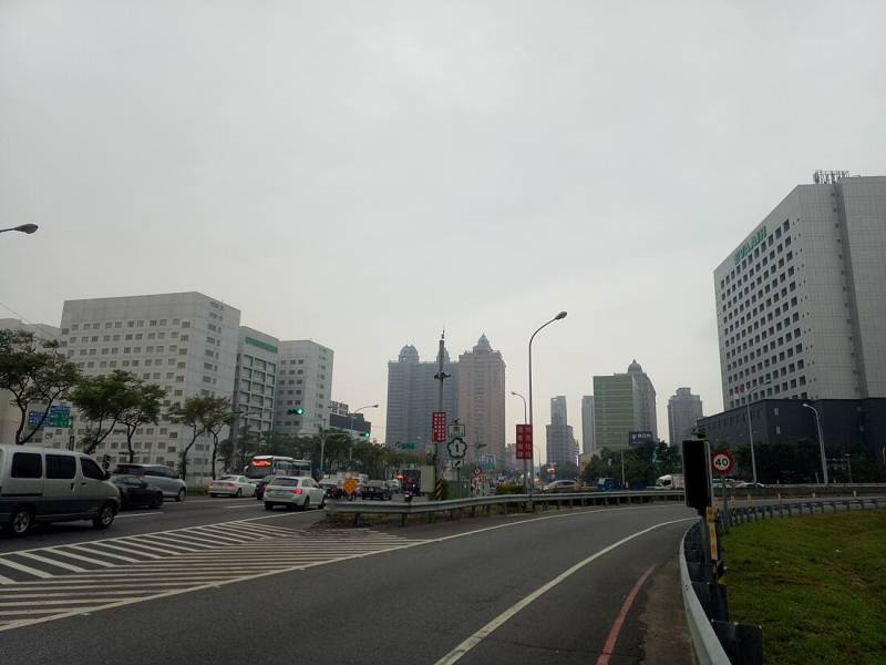 🏢 南崁工業區2025重點產業與發展動向|物流、綠能、不動產全面升溫