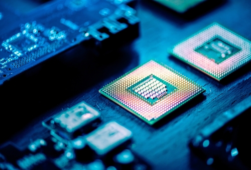 🌐全球唯一 EUV 設備供應商 ASML 投資南韓,再製中心帶來什麼影響?