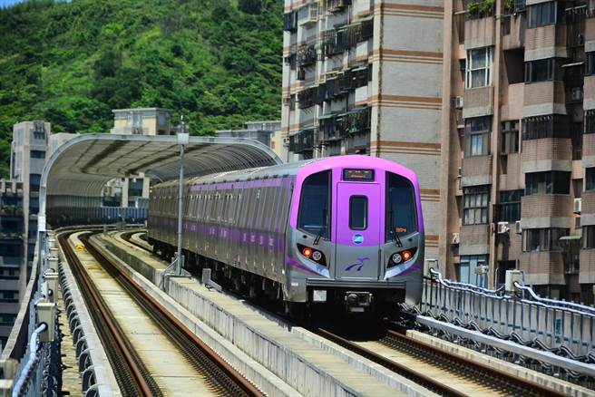 桃園機捷早班車攻略：台北05:30直達機場、桃園05:33清晨加班車
