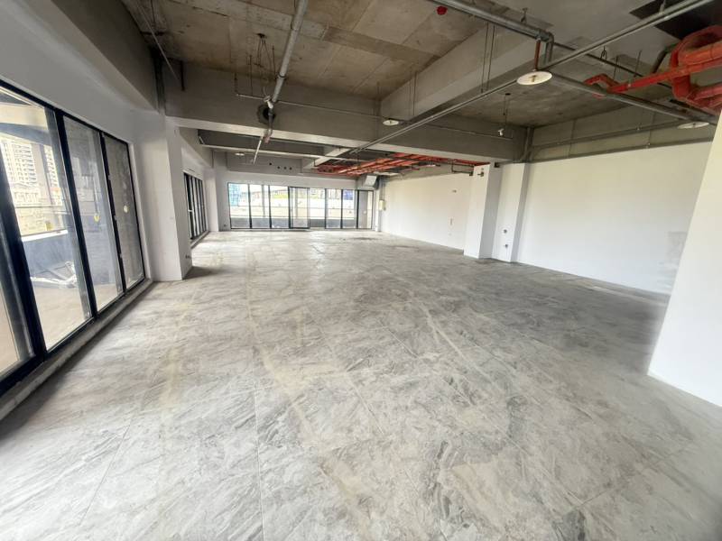 青埔站前廣場旁全新商辦2F出租，中壢區領航南路附近商辦出租