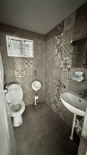 S__114360336_0.jpg